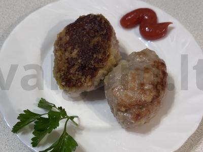 Jautienos kotletai džiūvėsėliuose pagrindine nuotrauka