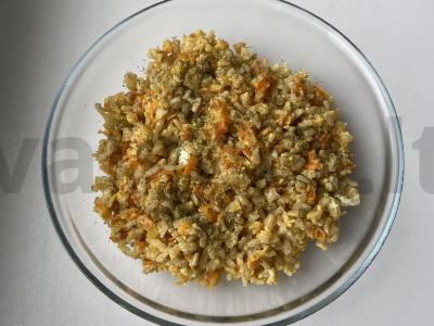 Kiaušinių plovas iš rudųjų ryžių pagrindine nuotrauka