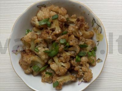 Žiedinė kopūstai, kepti terijaki padaže pagrindine nuotrauka