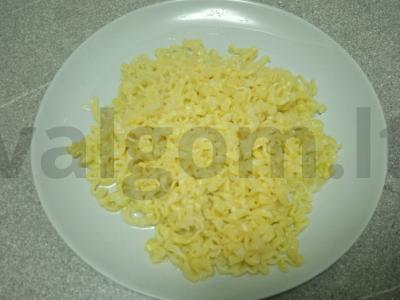 Azijietiška vištienos greito paruošimo makaronai Žingsnis 1