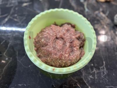 Namų faršas iš jautienos ir kiaulienos mišinio pagrindine nuotrauka