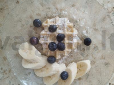 Avižinių dribsnių vafliai pagrindine nuotrauka