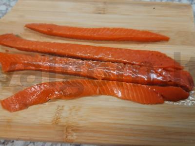 Blynų ritinėliai su raudona žuvimi Žingsnis 4