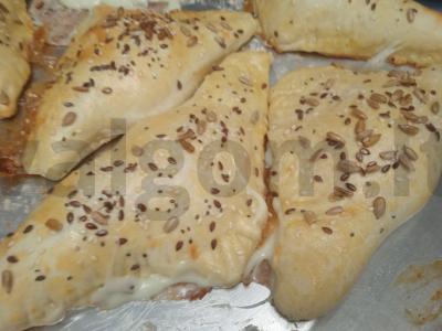 Sluoksniuotos bandelės su suluguni sūriu Žingsnis 6