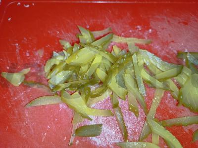 Salotas „Rusų“ su pusiau rūkytomis dešromis Žingsnis 4