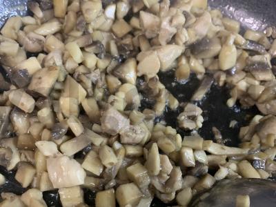 Įdaryti „Lizdai“ su vištienos krūtinėle Žingsnis 4