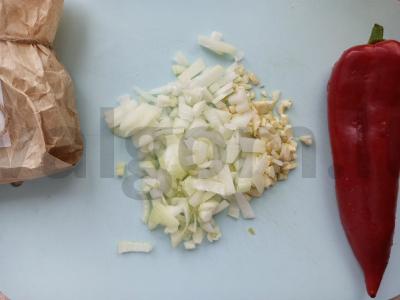 Namų makaronai su bolonijos padažu Žingsnis 1