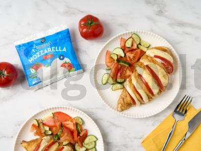 Vištiena su mocarela ir pomidorais pagrindine nuotrauka