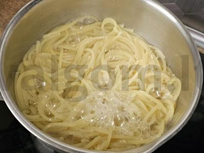 Spagečiai su šonine ir grybais Žingsnis 5