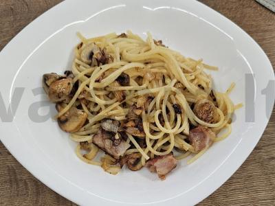 Spagečiai su šonine ir grybais Žingsnis 6