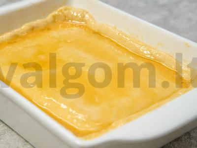 Pyragas su lydytu sūriu ir svogūnais Žingsnis 5