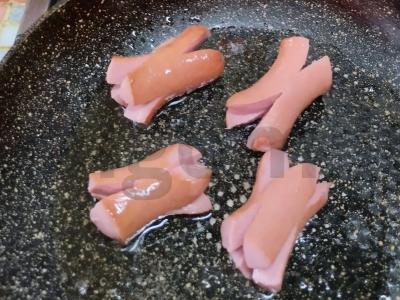 Kvinoja „Su dešrelėmis“ Žingsnis 4