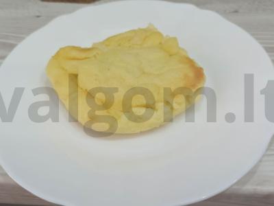 Maniukai su pienu pusryčiams pagrindine nuotrauka