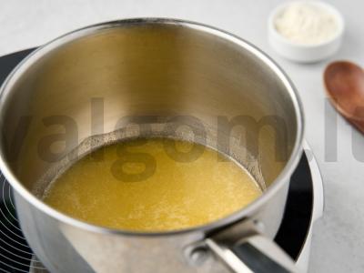 Makaronai su kiaušiniu ir sūrio padažu Žingsnis 3