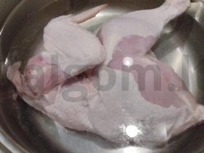 Puikus vištienos sriuba su dumplėmis Žingsnis 1