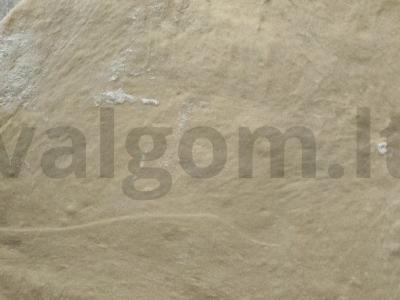 Aštrūs dešrelės tešloje su kečupu Žingsnis 1