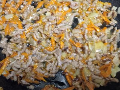 Kvinoja su jautienos faršu Žingsnis 4