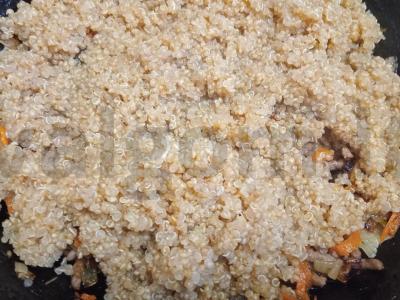 Kvinoja su jautienos faršu Žingsnis 5