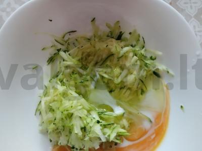 Moliūgų keksiukai be miltų Žingsnis 1