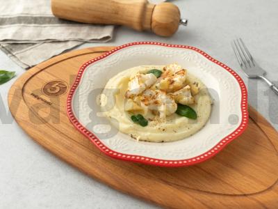 Žiedinės kopūstų tyrė su parmezanu pagrindine nuotrauka