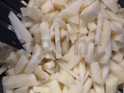 Kepta bulvė su faršu ir baltu svogūnu Žingsnis 2