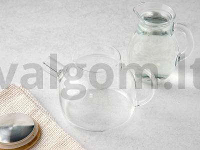 Vasaros arbata su mėtomis ir uogomis Žingsnis 1