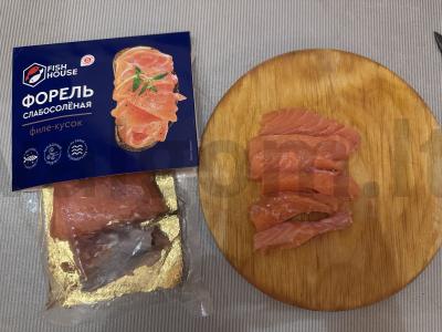 Namų ritinėliai su upėtakiu ir agurku Žingsnis 2