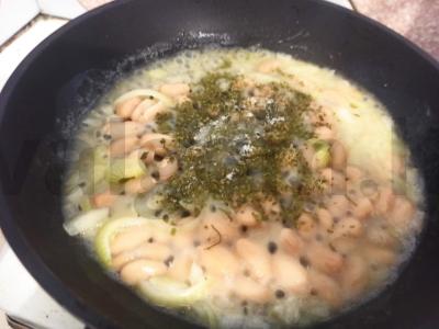 Pšeno su keptu svogūnu ir pupelėmis Žingsnis 2