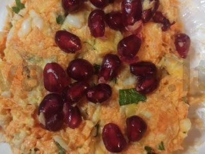 Salotos su šviežia morkomis ir virta vištiena Žingsnis 6