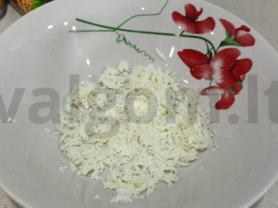 Salotas „Mimoza“ su konservuotu tunu Žingsnis 2