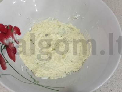 Salotas „Mimoza“ su konservuotu tunu Žingsnis 4