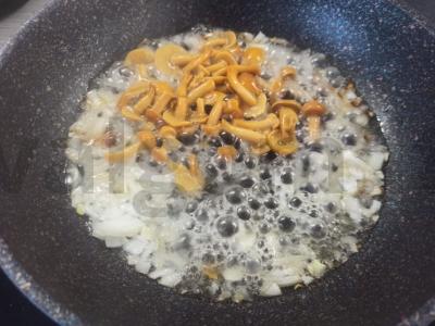 Tirštas padažas su grybais ir svogūnais Žingsnis 3