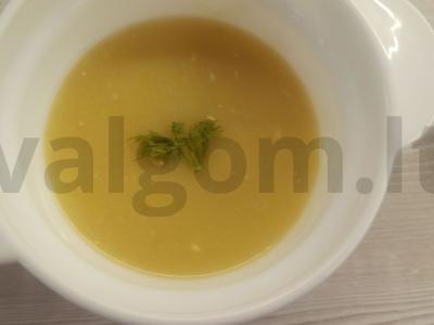 Kreminė sriuba su kalakutienos blauzdelėmis pagrindine nuotrauka