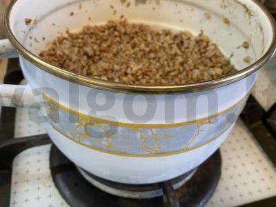 Grikių košė su figomis ir nektarinu Žingsnis 1