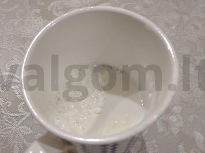 Pieninis „Muhallebi“ su mandarinų Žingsnis 3