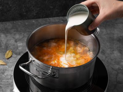 Grietininė žuvienė su lašiša Žingsnis 4