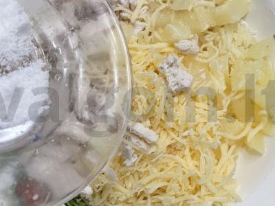 Krepšeliai su konservuotais ananasais ir vištienos krūtinėle Žingsnis 3