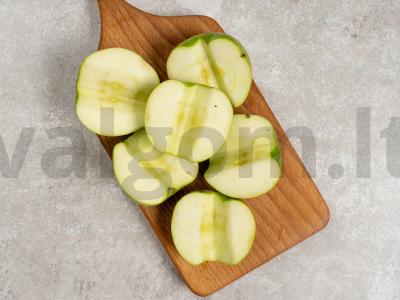 Džiovinti obuoliai kompotui Žingsnis 1