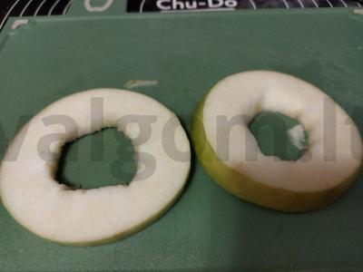 Desertas „Obuoliukai tešloje“ Žingsnis 1