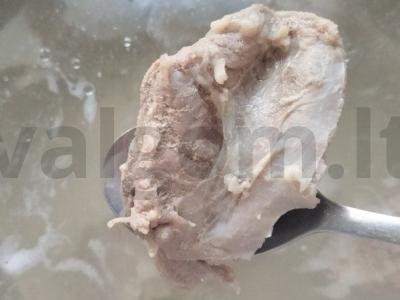 Sultingas mėsos ir dešros skonio solianka Žingsnis 1