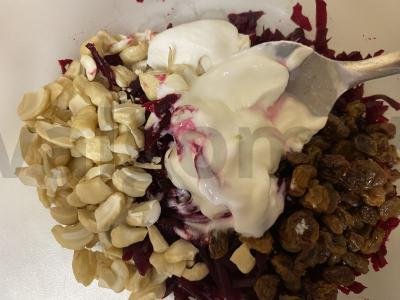 Salotas „Burokėlių-ir-žemės riešutų širdis“ Žingsnis 5