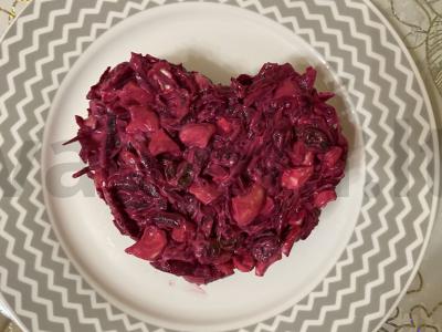 Salotas „Burokėlių-ir-žemės riešutų širdis“ Žingsnis 7