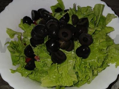 Salotos su tunu ir vyšniniais pomidorais Žingsnis 3