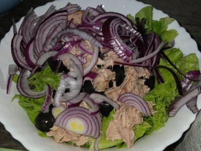 Salotos su tunu ir vyšniniais pomidorais Žingsnis 5