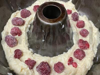 Keksas su avietėmis ir varške Žingsnis 4