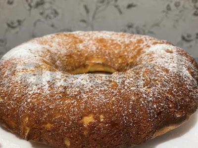 Keksas su avietėmis ir varške pagrindine nuotrauka