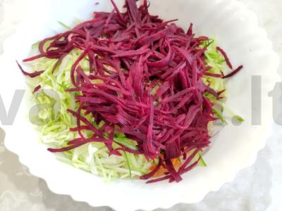 Vitaminų salotas su daržovėmis ir obuoliu Žingsnis 3