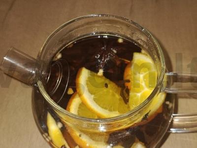 Kalėdų arbata pagrindine nuotrauka