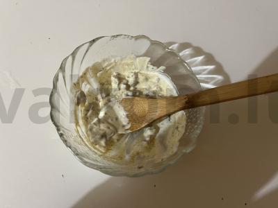 Šventinis salotas su grietinės-grybų padažu Žingsnis 11