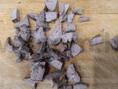 Salotas „Ryškus“ su vištienos kepenėlėmis ir daržovėmis Žingsnis 7